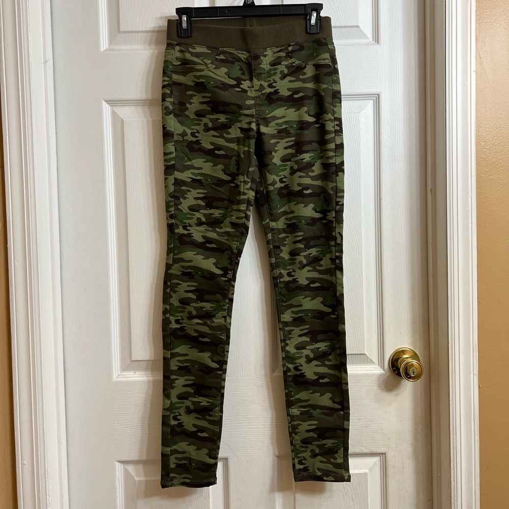 No boundaries waist band jeans